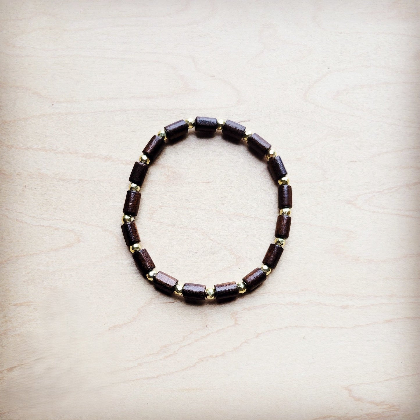 **Wood with gold accent beaded bracelet 807ss