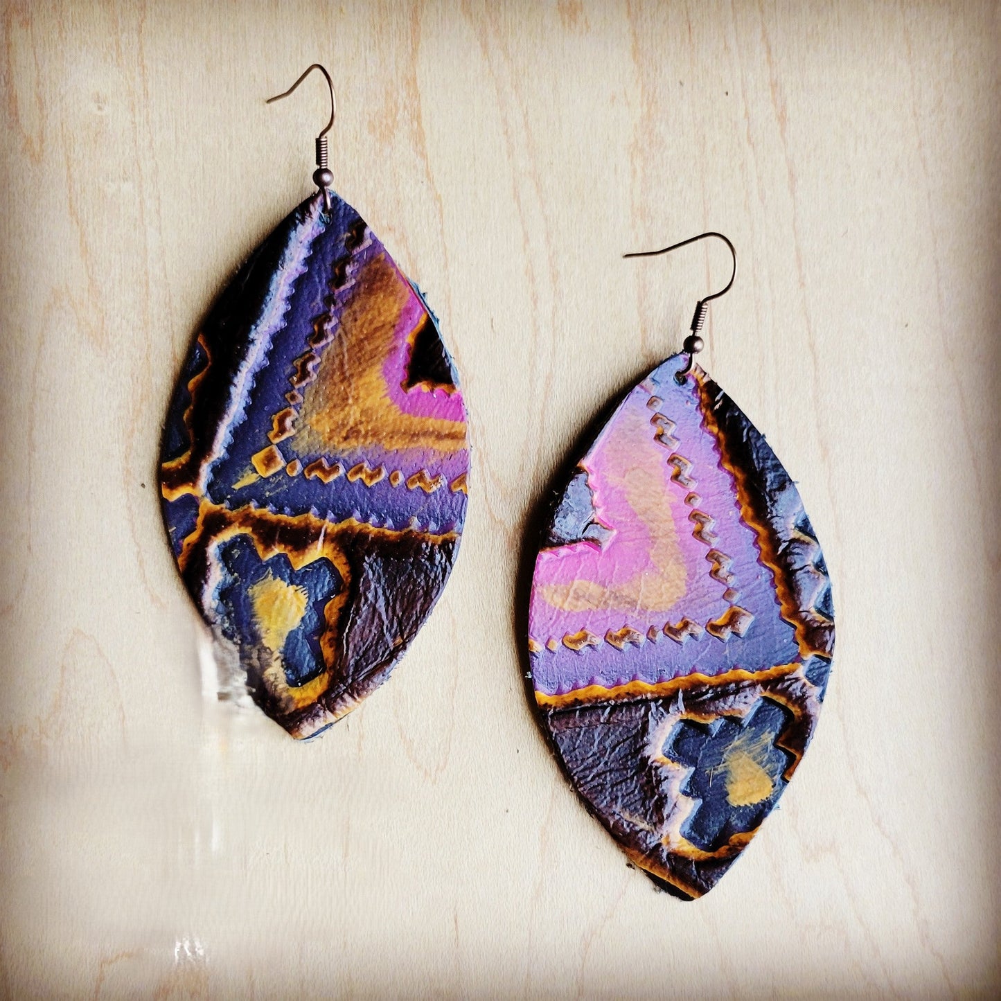 Leather Oval Earring-Magenta Navajo 215m