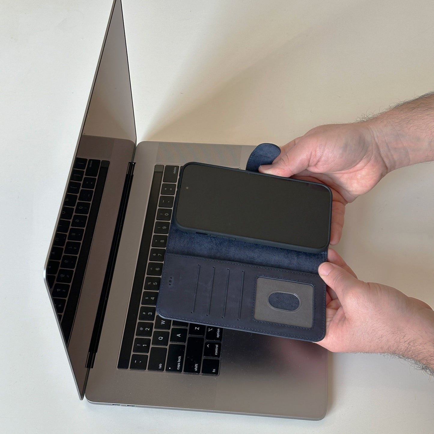 Vegas Premium Leather iPhone 15 Wallet Case with MagSafe | Detachable RFID Blocking Luxury Wallet