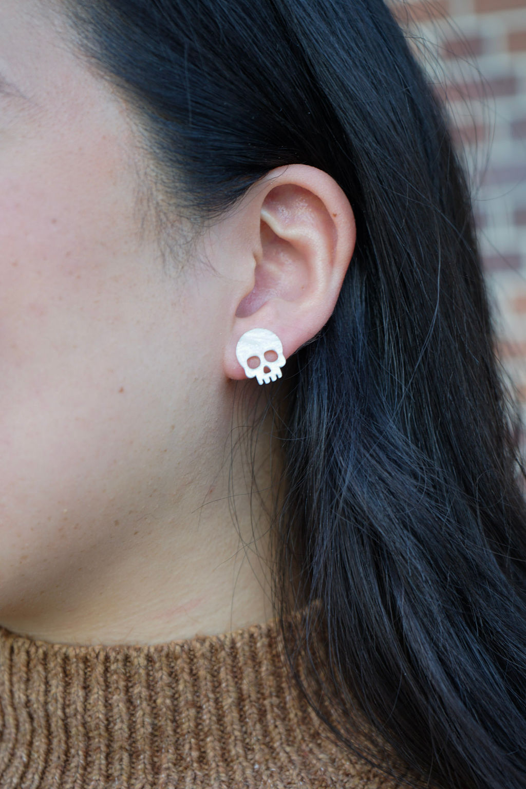 Skeleton Studs - White Shimmer