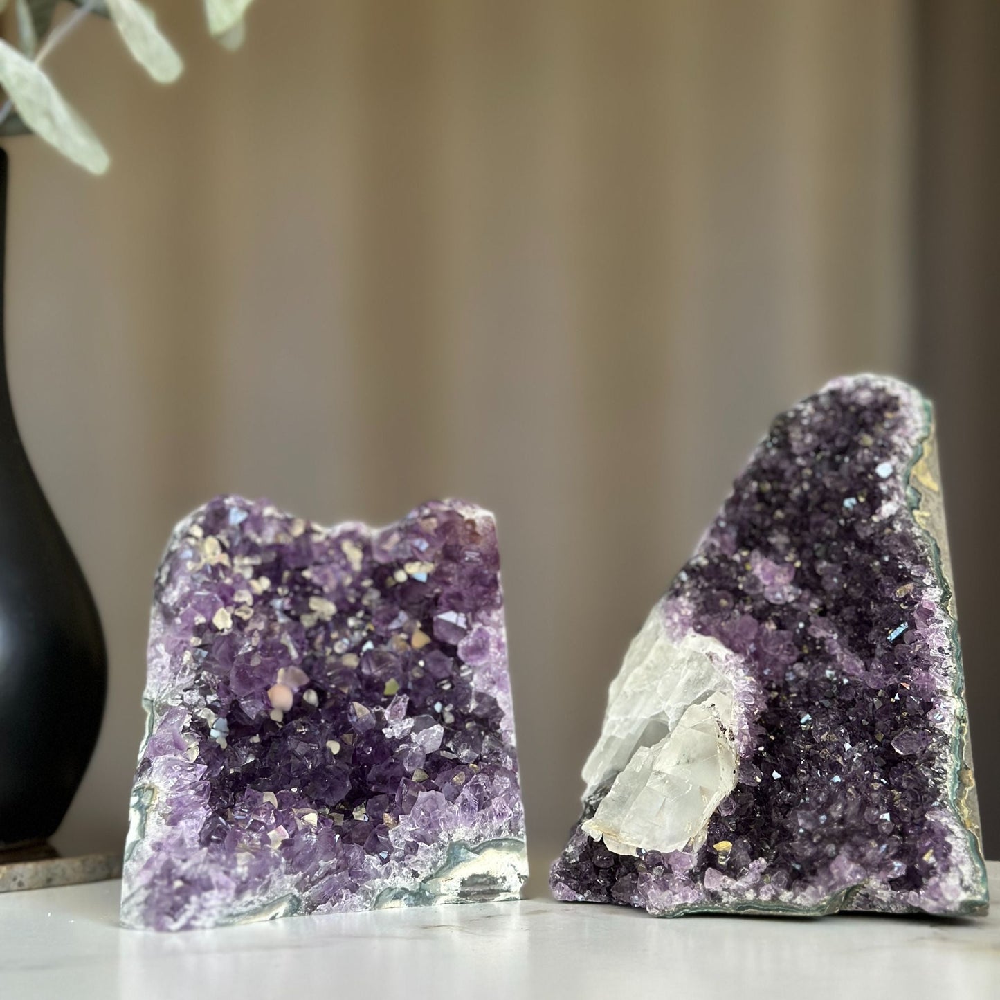 Colorful crystal amethyst set with 2 pieces, deep purple and calcite formations