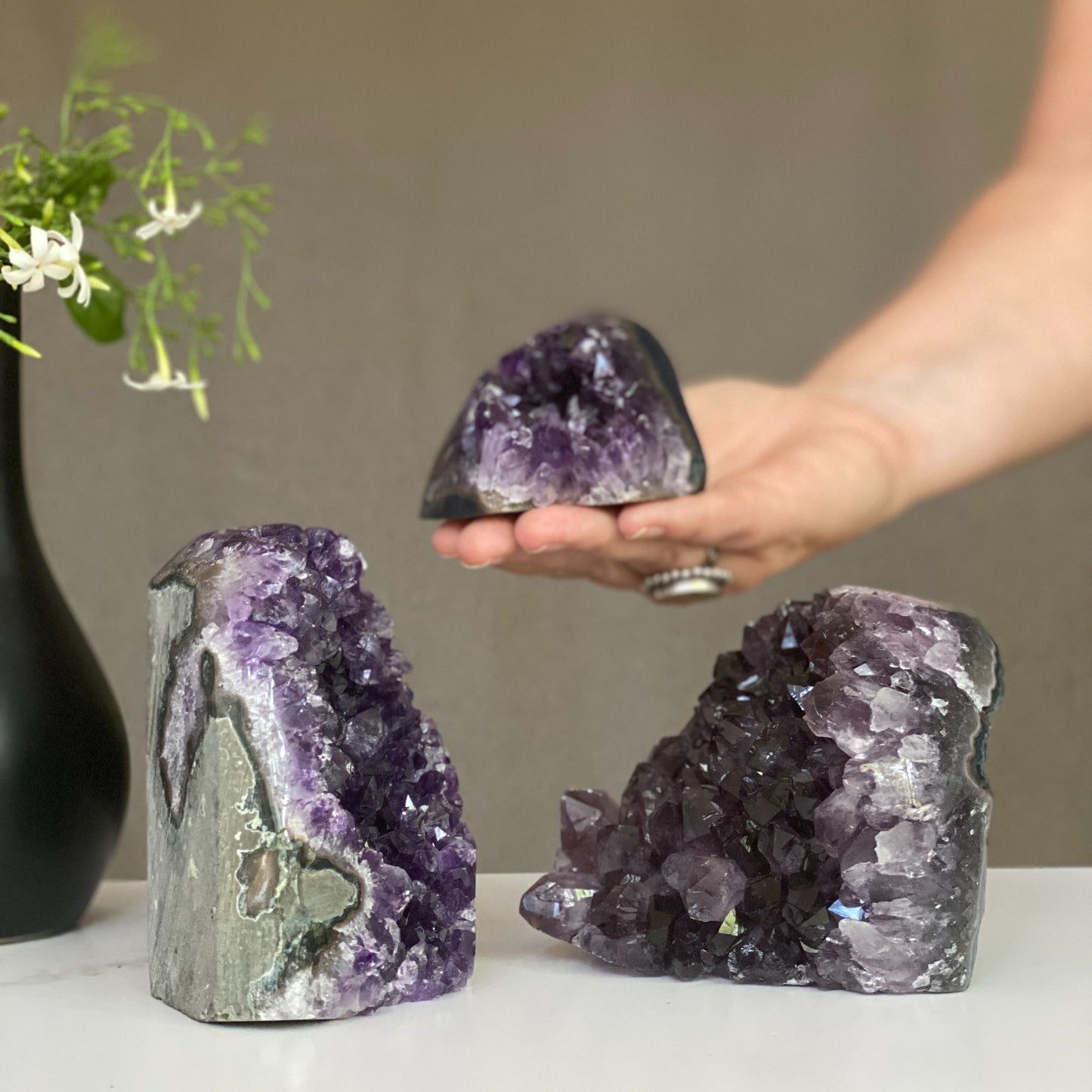 Amethyst geode set, 3 pieces of natural anxiety crystals, amethyst stones with agate edges, perfect for mediatation altar and home decor