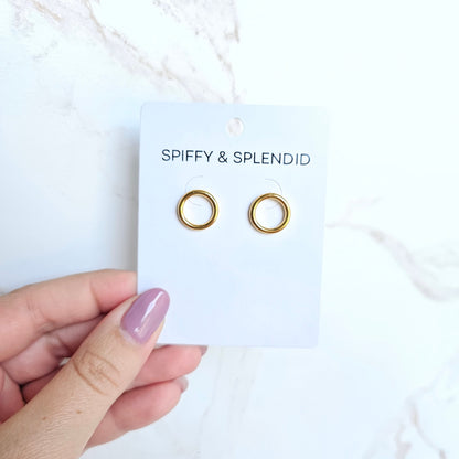 Luxe Gold Oriana Studs - Medium