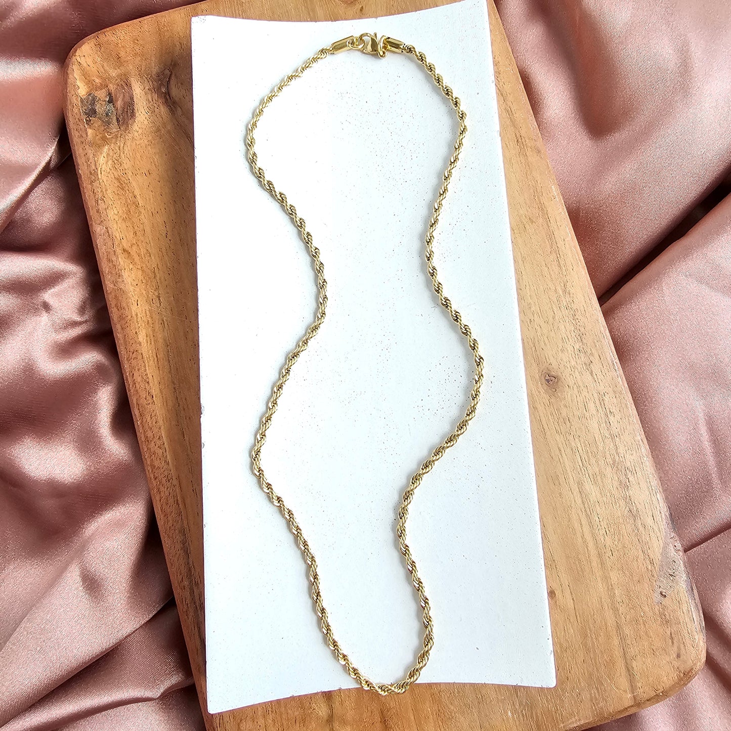 Luxe Gold Rope Chain - 18"