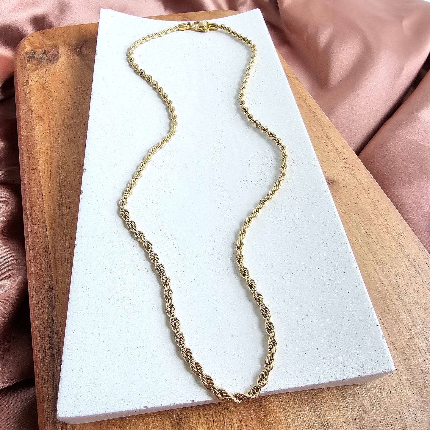 Luxe Gold Rope Chain - 16"