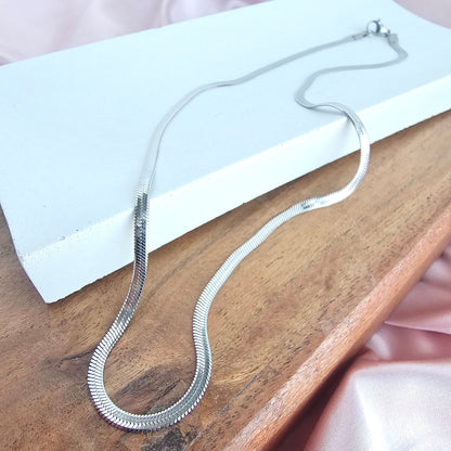 Luxe Silver Delicate Herringbone Chain - 18"