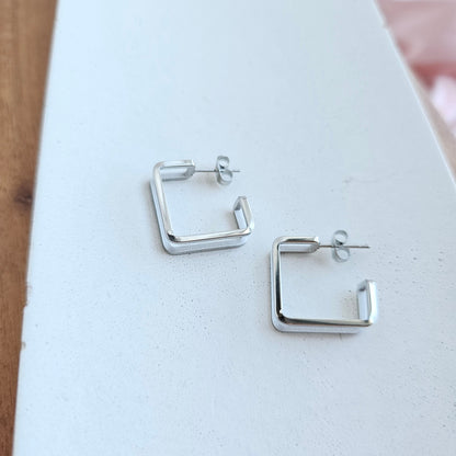 Luxe Silver Kamora Hoops