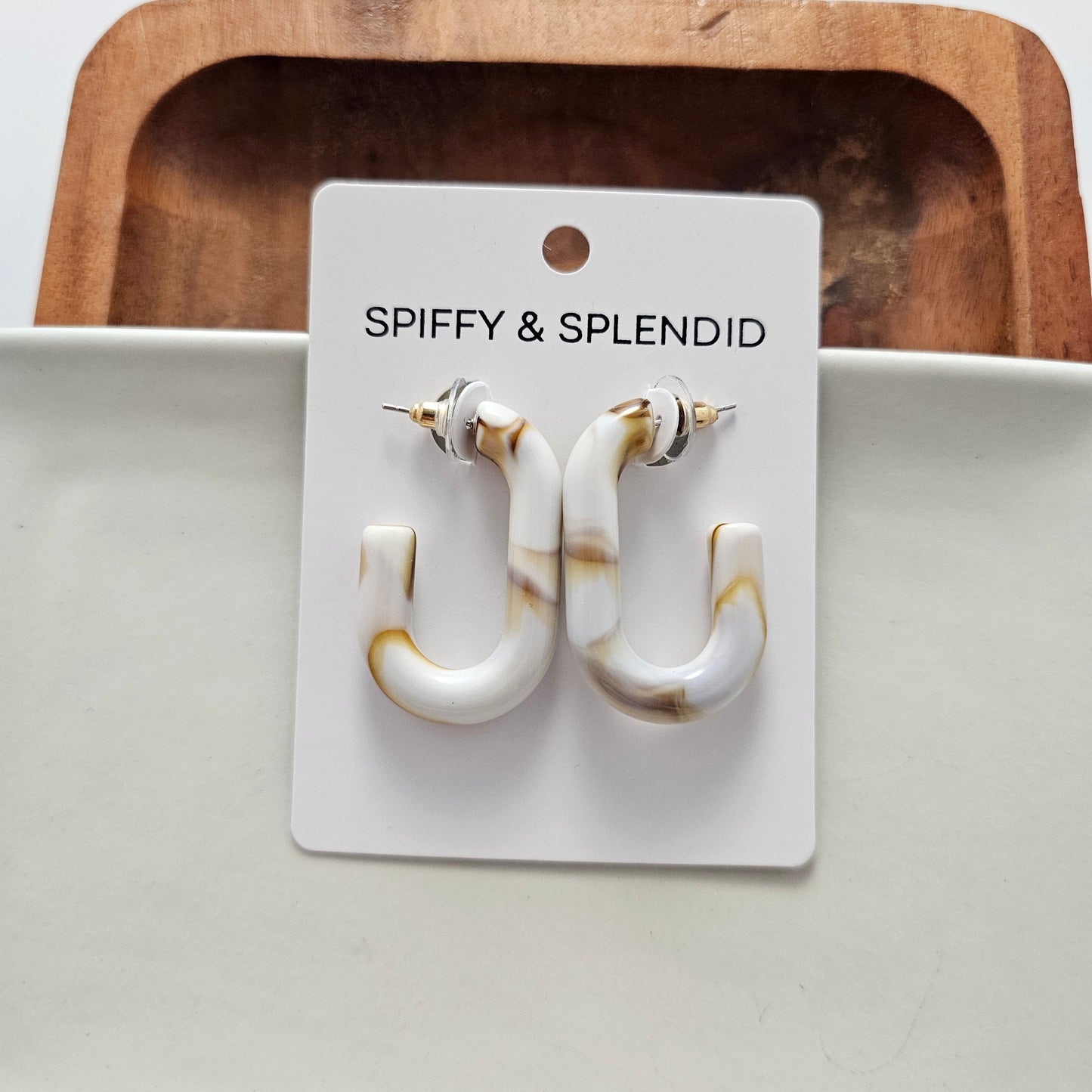 Joanna Hoops - Latte