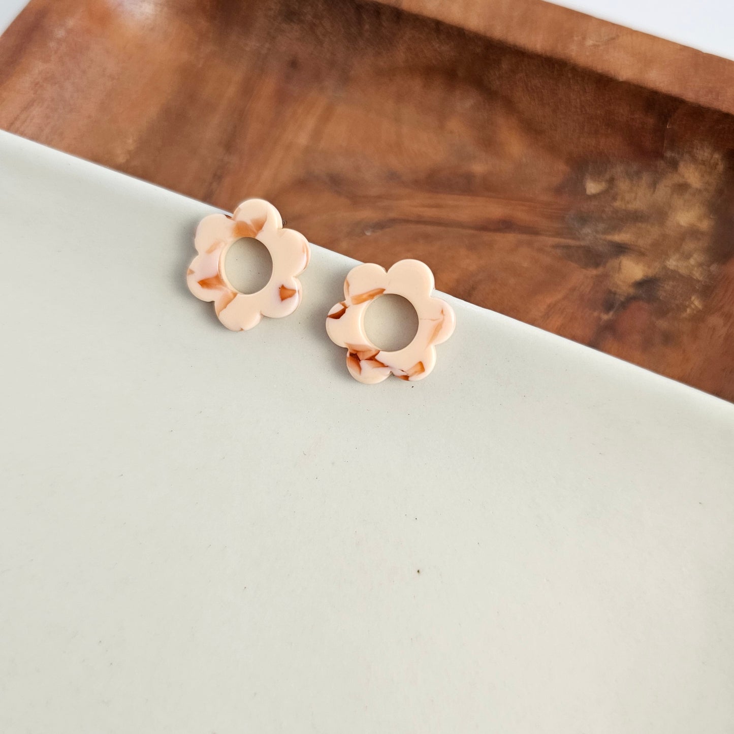 Flower Studs - Peach