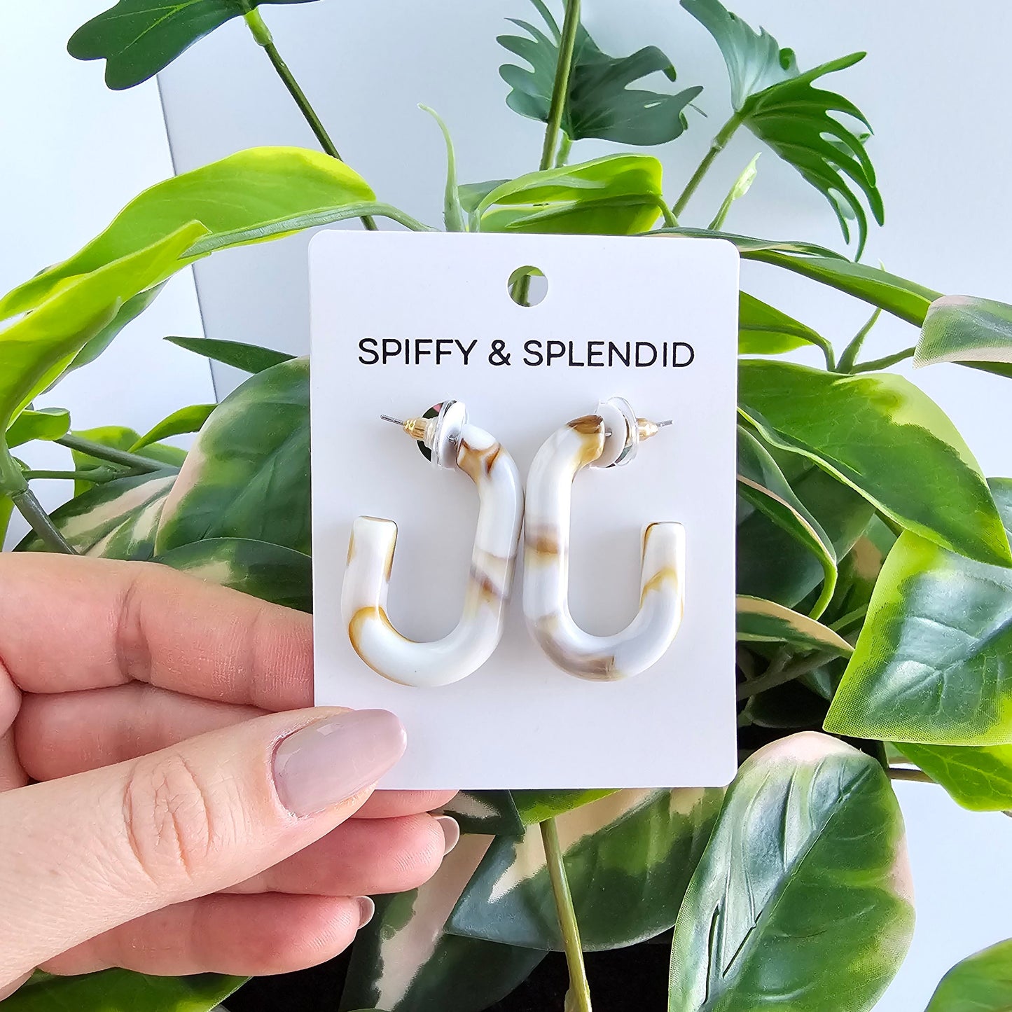 Joanna Hoops - Latte