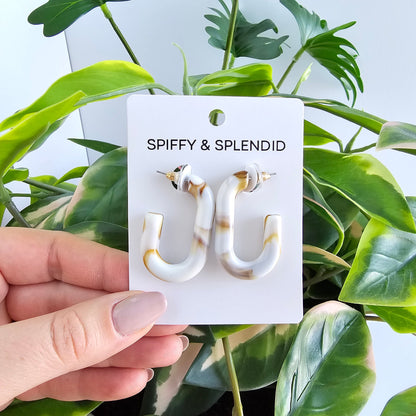 Joanna Hoops - Latte