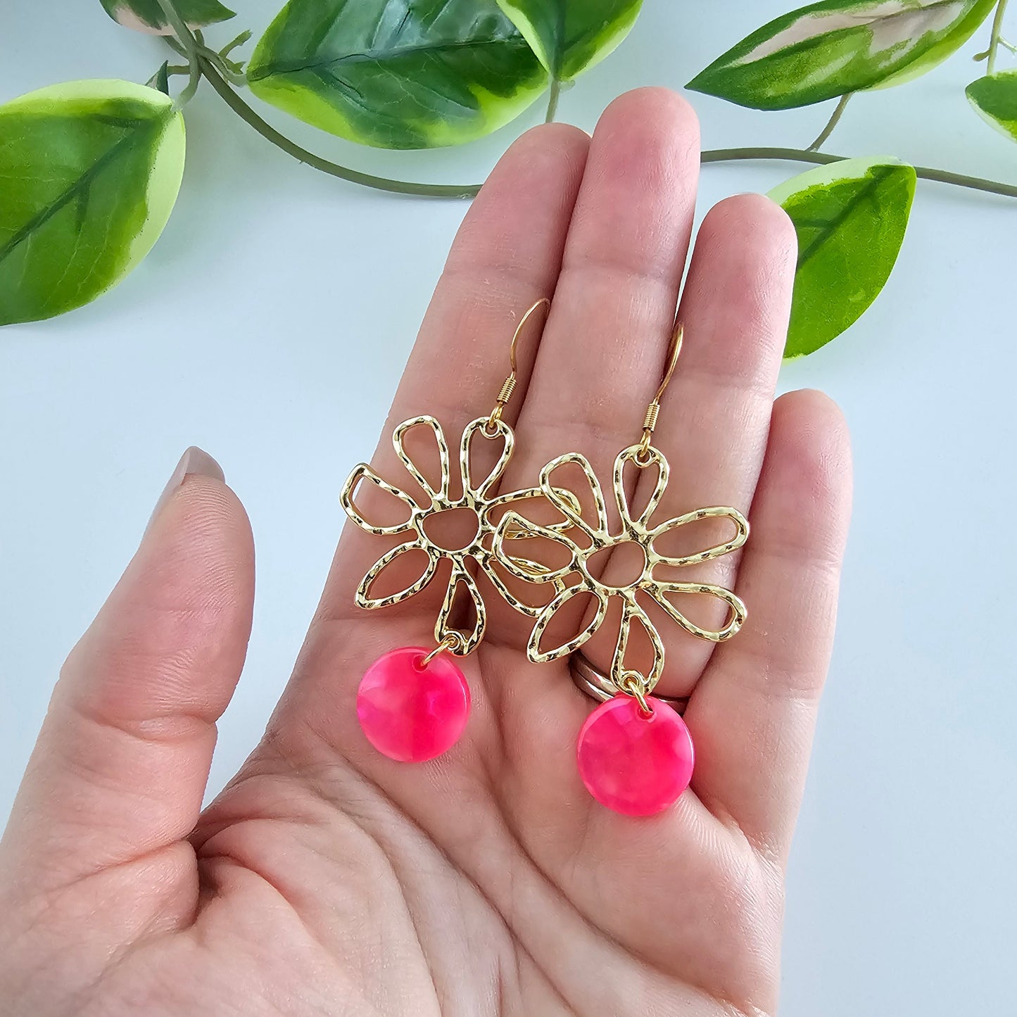 Maisy Earrings - Hot Pink