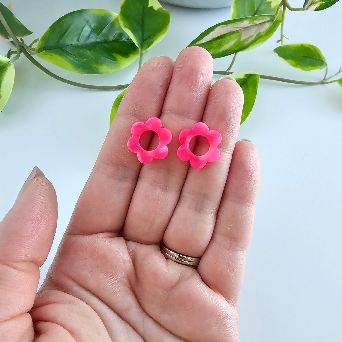 Flower Studs - Hot pink