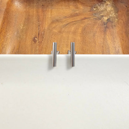 Luxe Bar Studs - Silver