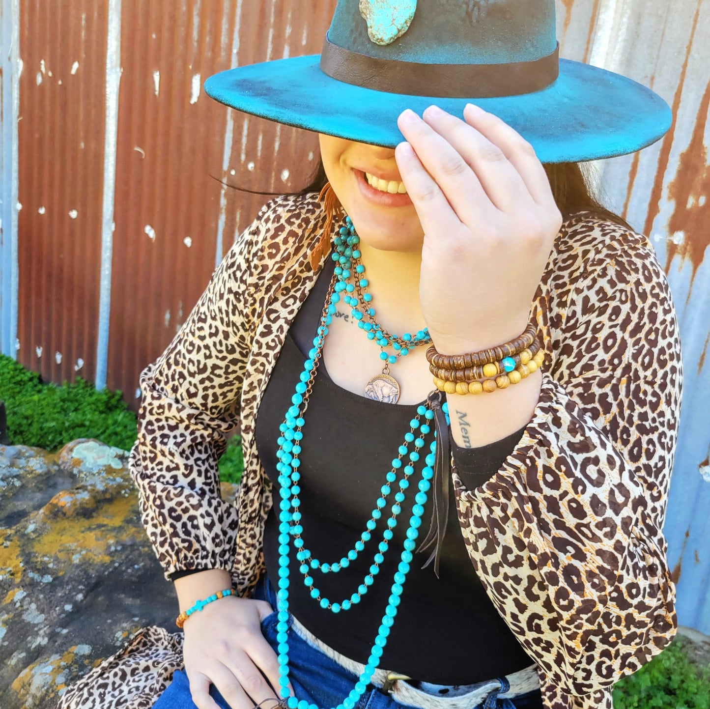 Bracelet Bar-Wood & Blue Turquoise Beads 806u