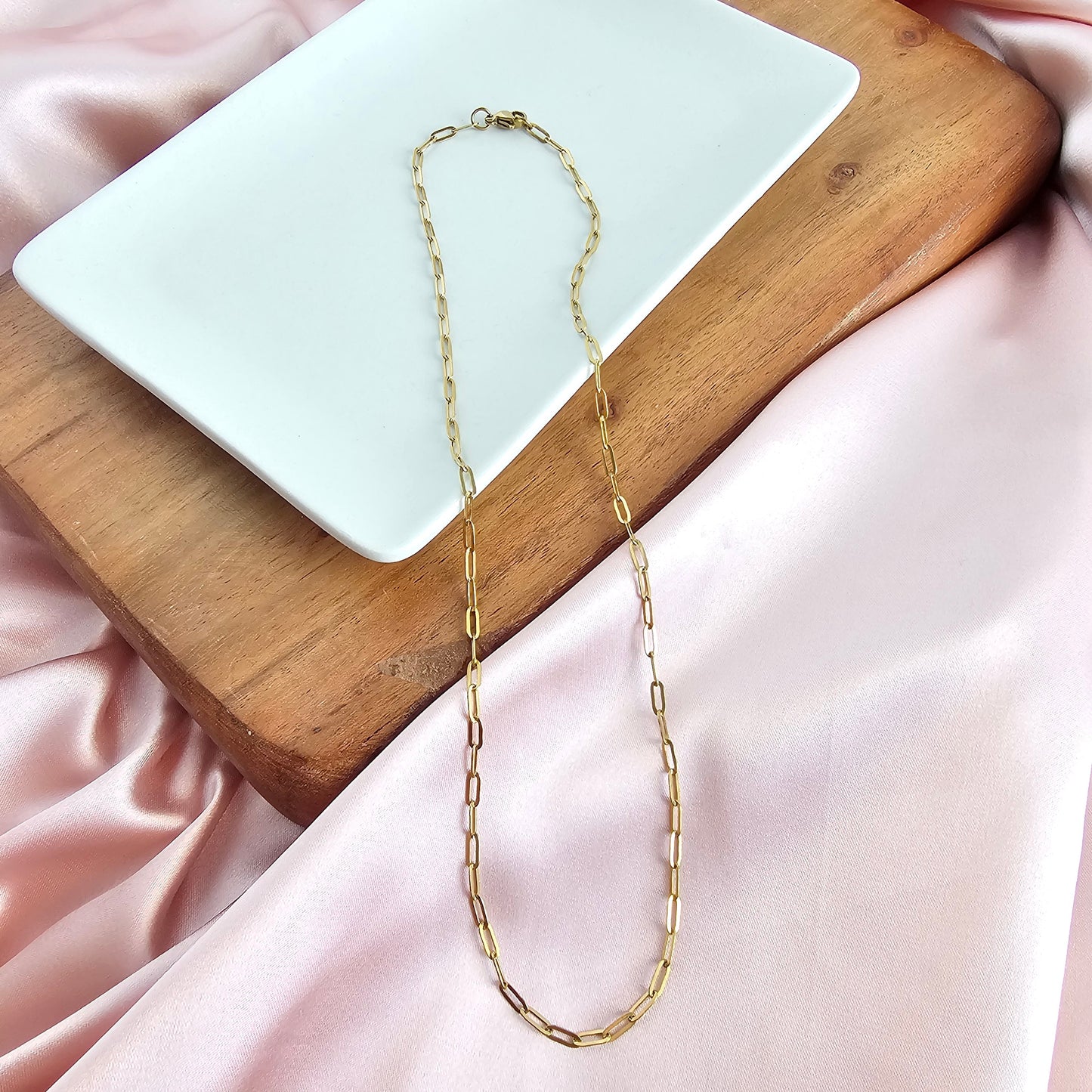 Luxe Gold Delicate Paper Clip Chain - 18"
