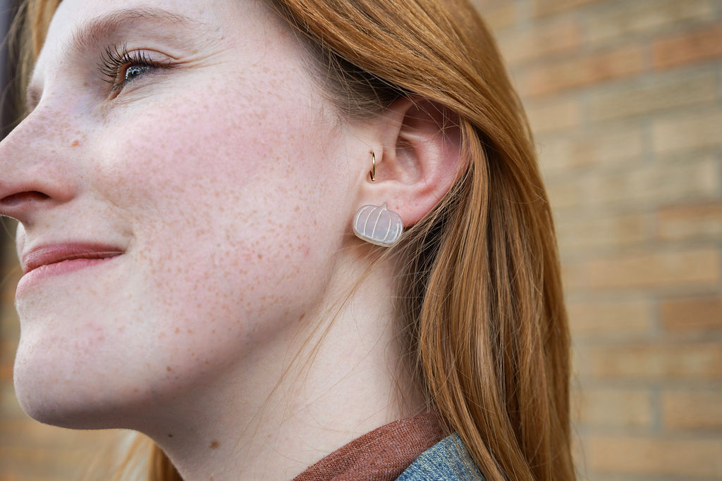 Pumpkin Patch Studs - Cashmere