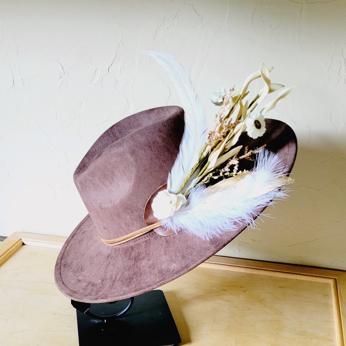Boho Western Wedding Floral & Feather Bridsmaid Hat in Brown 984n