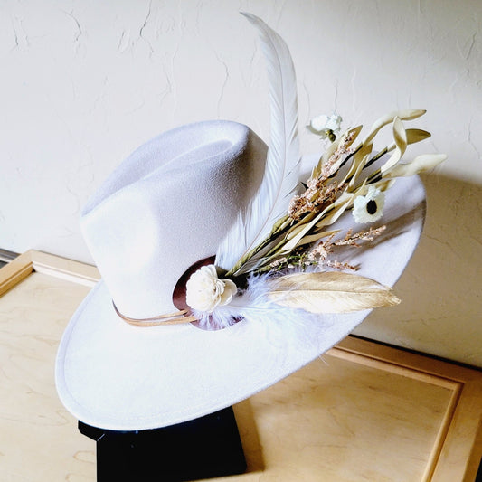 Boho Western Wedding Floral & Feather Bridsmaid Hat in Bone 984r