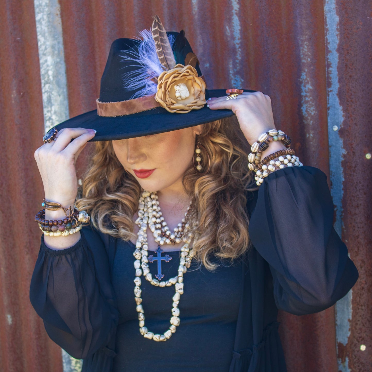 **White Turquoise Melon Beaded Stretch Bracelet 809h