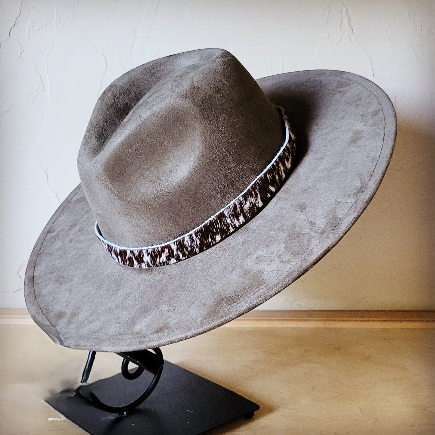 Spotted Hide Western Leather Band w/ Choice of Boho Hat 985k