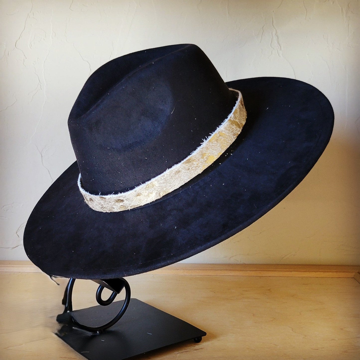 Cream Metallic Western Leather Band w/ Choice of Boho Hat 985i