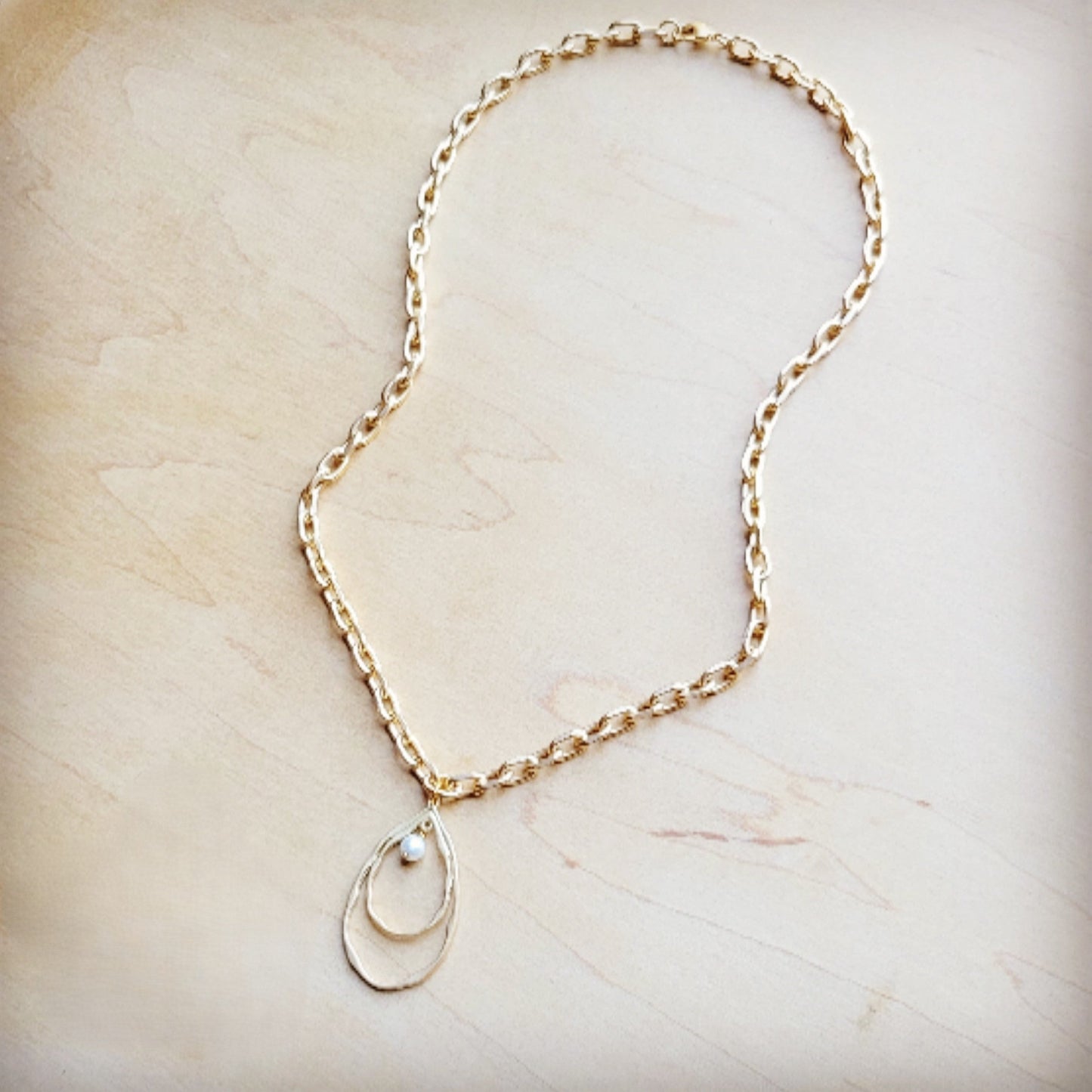 Matte Gold Necklace w/ Matte Gold Pearl Pendant 259o