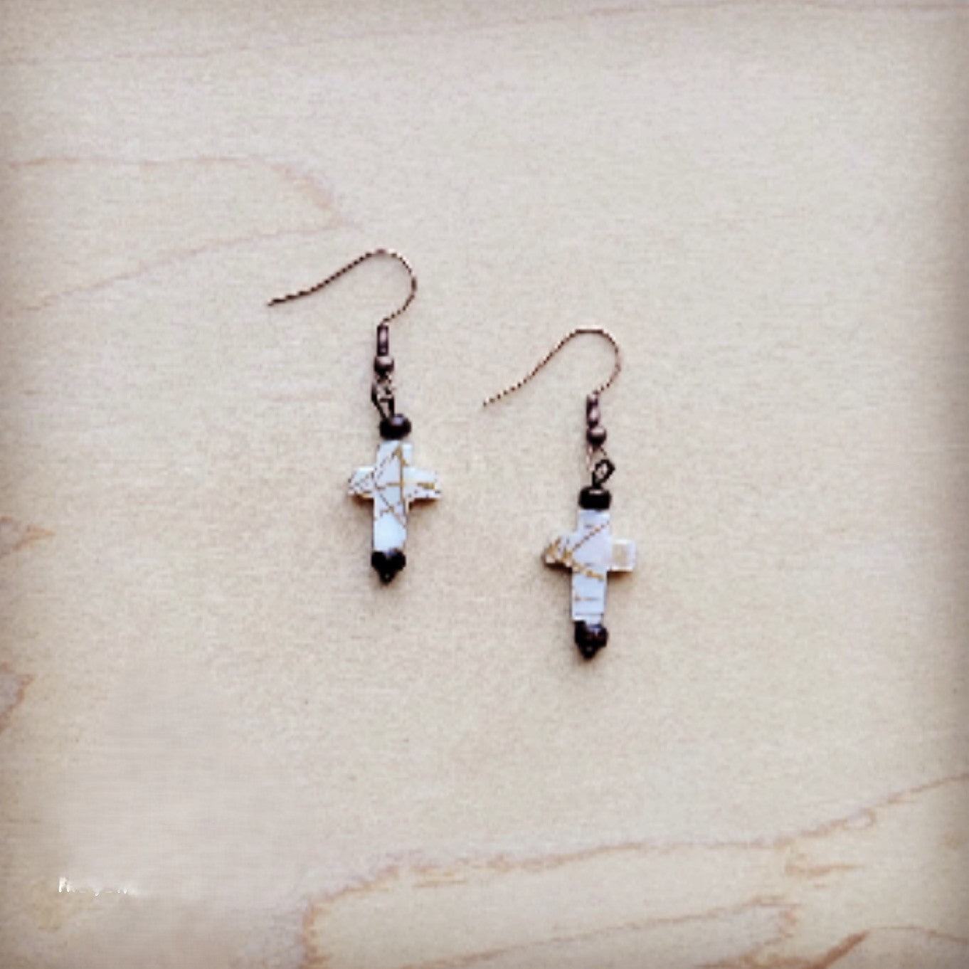 Mother-of-Pearl Cross Earrings 224c