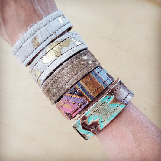 **Narrow Genuine Leather Cuff w/ Velcro Closure 001ot