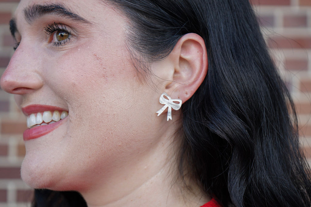 Bow Studs - White Shimmer