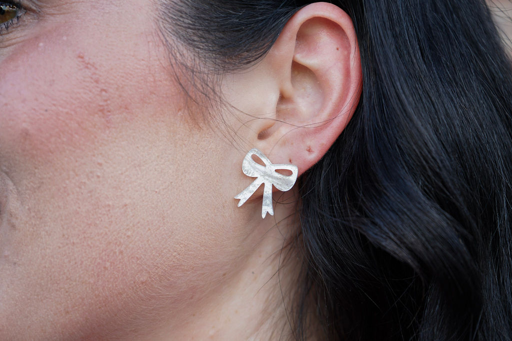 Bow Studs - White Shimmer