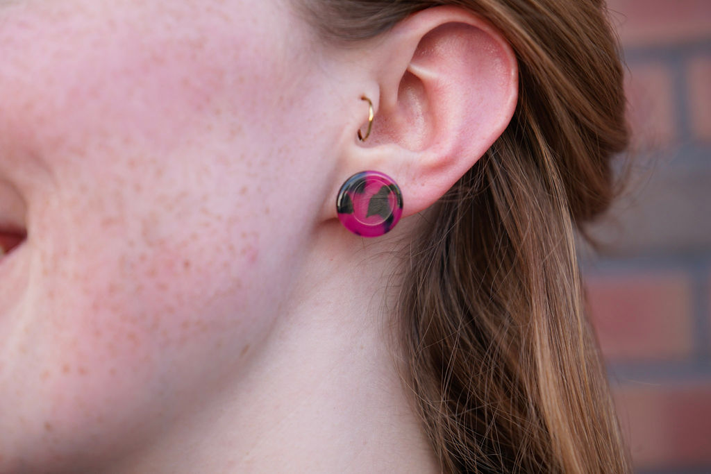 Sophie Studs - Fuchsia Tortoise