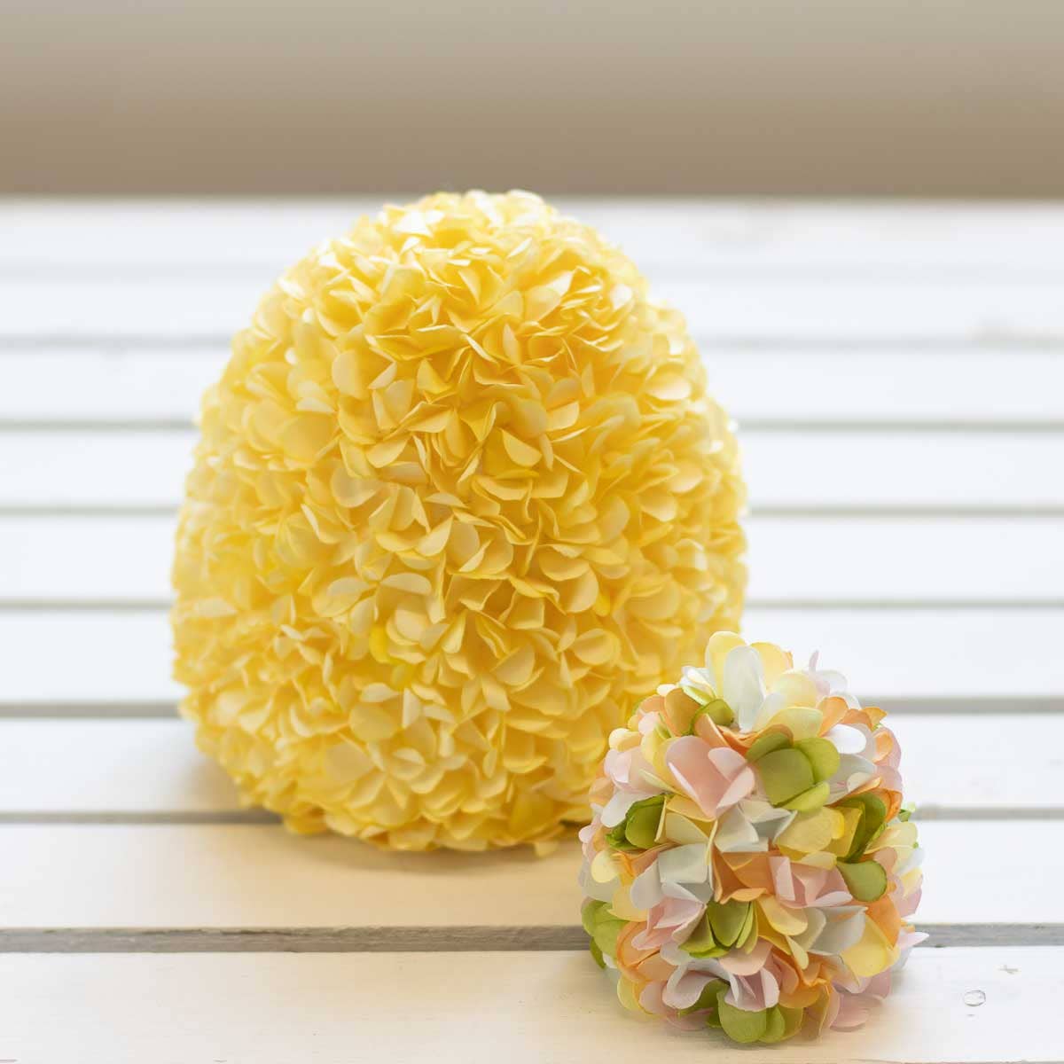 Hydrangea Egg   Yellow   6.5"