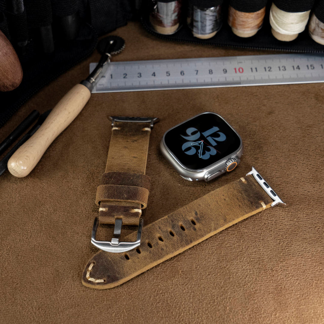 Vintage Distressed Leather Band for Apple Watch Series 10 – 100% Cowhide, One-Piece Hand-Stitched, Patina-Ready