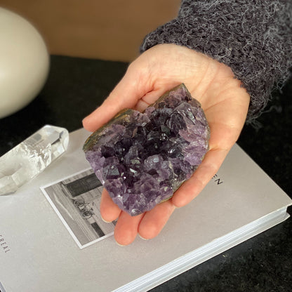 Raw flat amethyst cluster, deep purple crystal clusters from Uruguay, palm stone 1Lb weight, affordable gift for crystal lovers