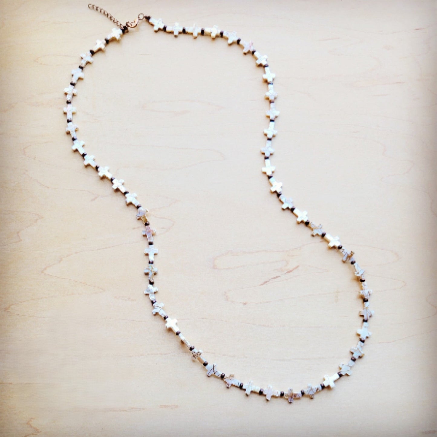 **Long Mother-of-Pearl Cross Necklace 259p