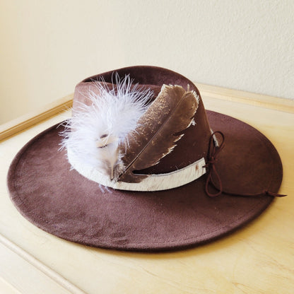 Speckled Hair on Hide Leather Hat Band w/ Feather Accents 952o