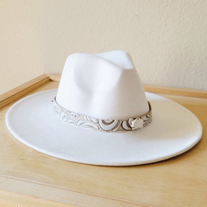 **Sandy White Floral Embossed Leather Hat Band w/ Turquoise Slab 951b