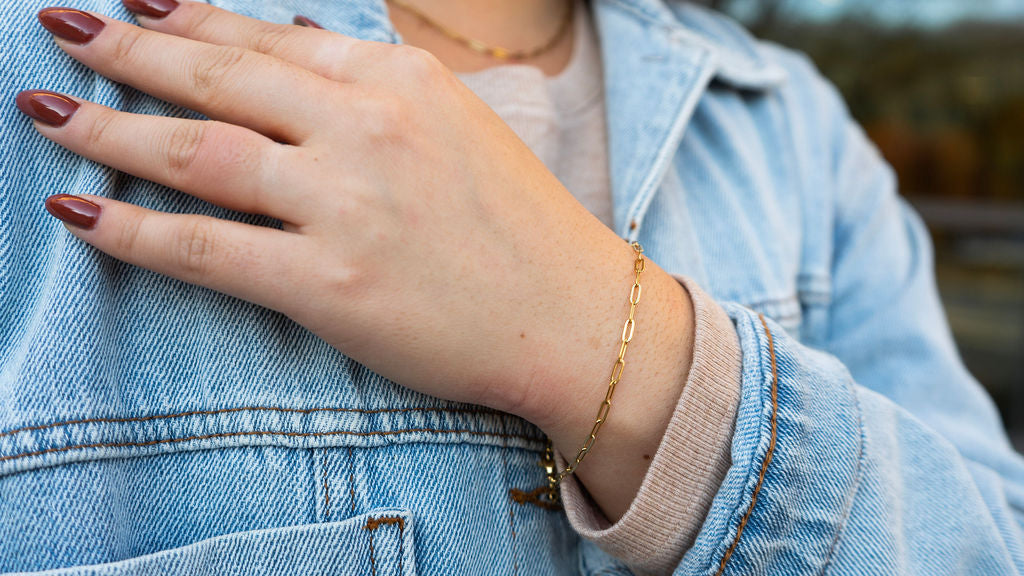 Luxe Gold Delicate Paper Clip Bracelet