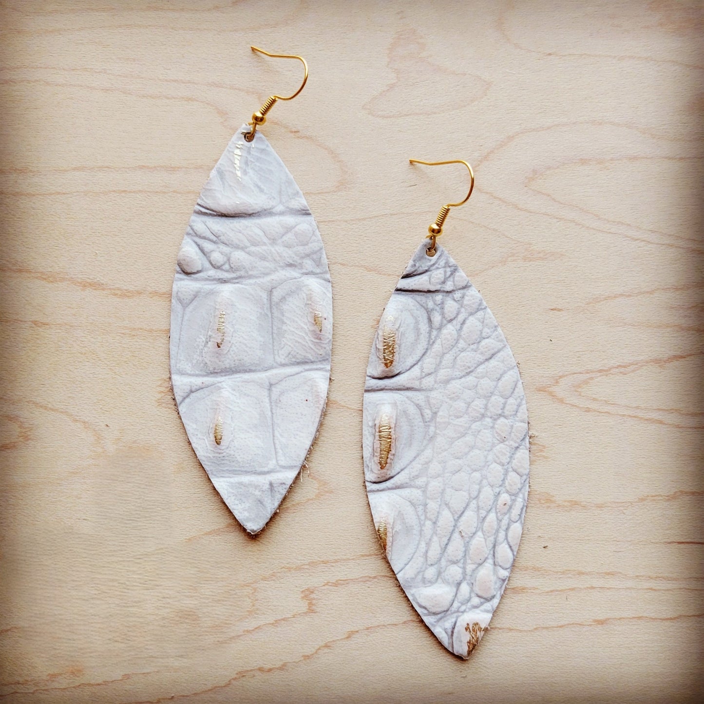**Narrow Leather Oval Earrings-White and Gold Gator 209z