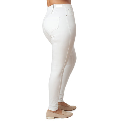 White Jeans Basic Signature Style
