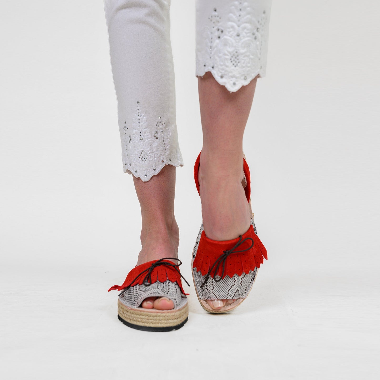 Embroidered Crystals Hem Capris