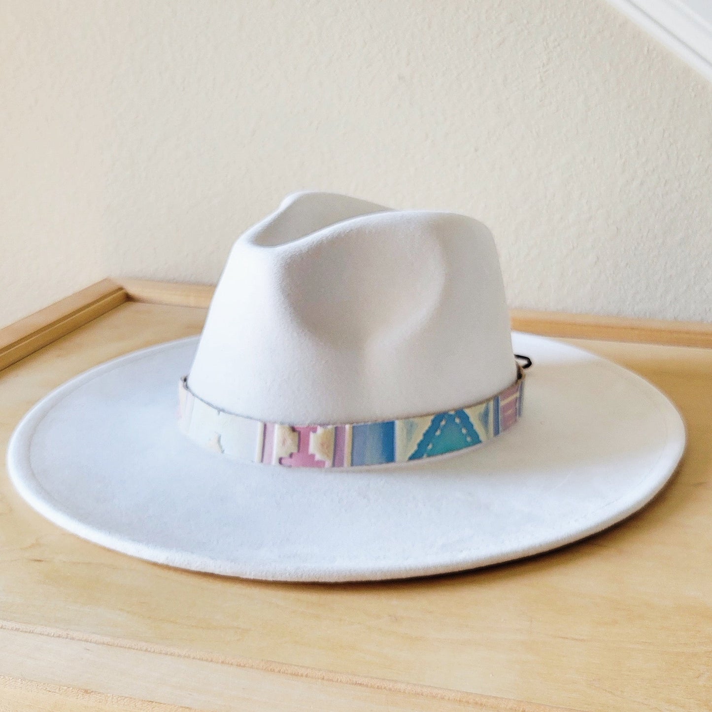 **Pastel Navajo Embossed Leather Hat Band Only 950o