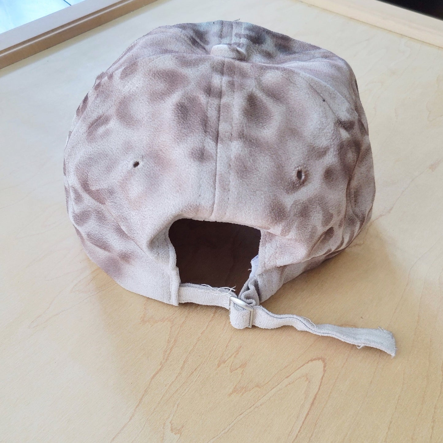 Hand-Painted Leopard Suede Baseball Cap w/ Turquoise-Ivory 986m