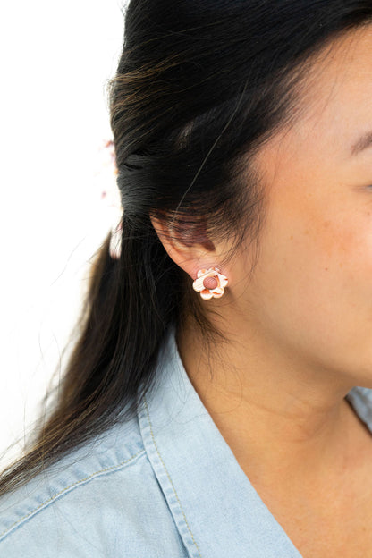 Flower Studs - Peach