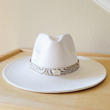 **Sandy White Floral Embossed Leather Hat Band w/ Turquoise Slab 951b