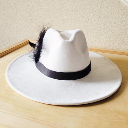 Black Leather Hat Band w/ Feather Accents 952L