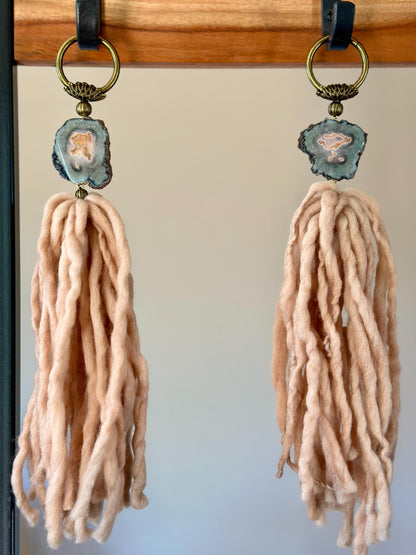 Merino Wool Garland with Stalactite Jasper, One of a kind decor piece, Natural Wall Hanging with Tassels, multiple uses Jasper Gift