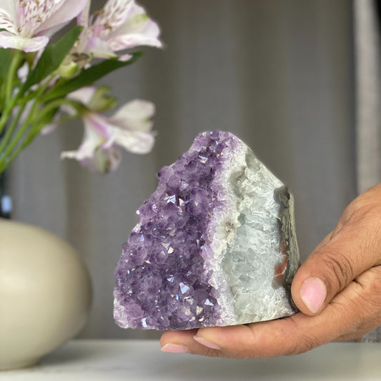 Lavender Amethyst geode with Agate formations