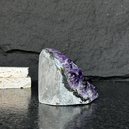 Large crystals (2 Lb) Amethyst geode with Agate formations